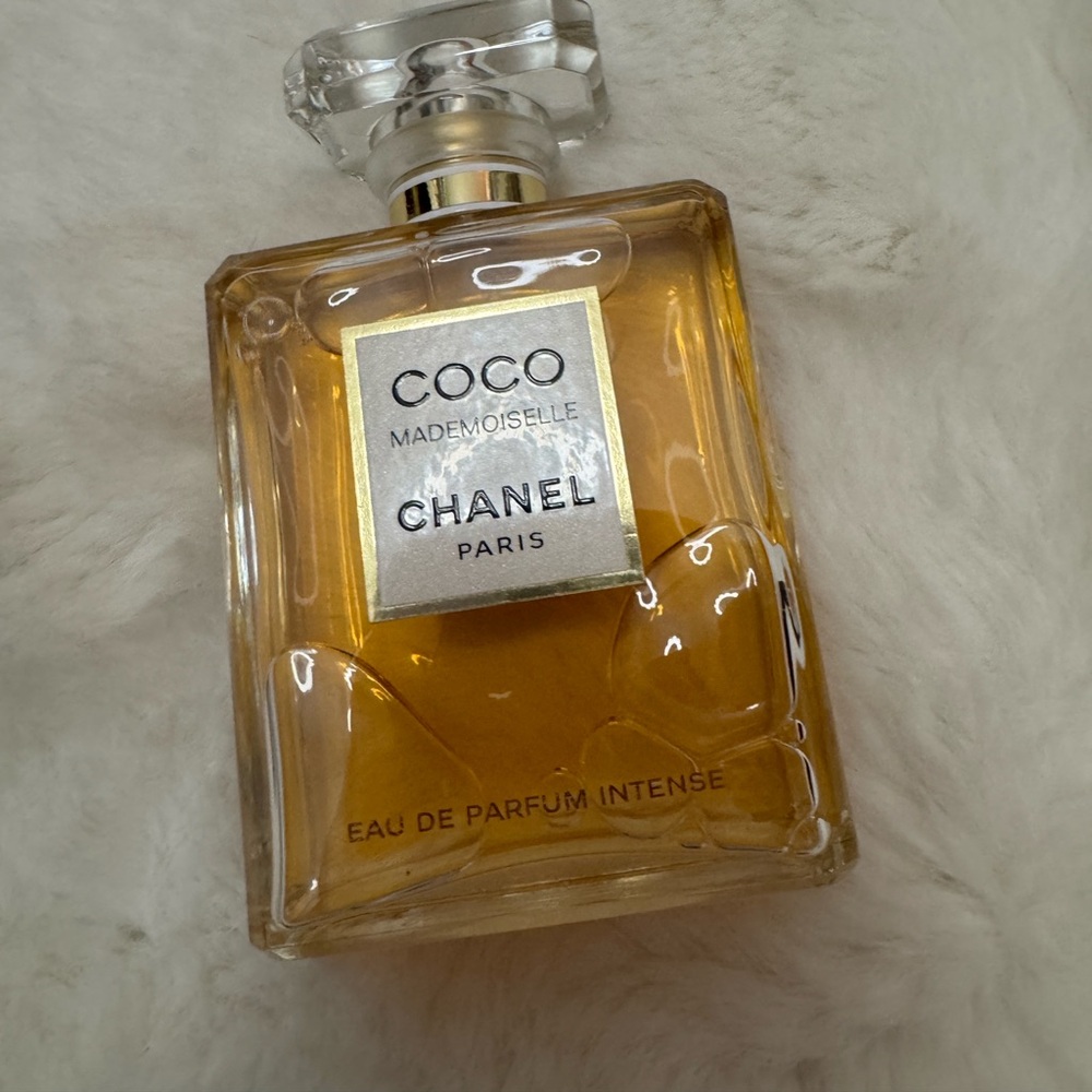 Chanel perfume